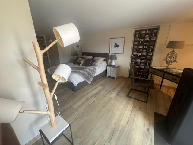 Agreable Chambre D Hote Avec Piscine Et Jacuzzi Thégra Extérieur photo