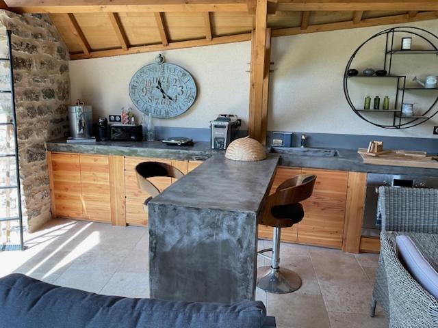 Agreable Chambre D Hote Avec Piscine Et Jacuzzi Thégra Extérieur photo