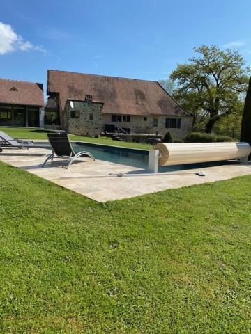 Agreable Chambre D Hote Avec Piscine Et Jacuzzi Thégra Extérieur photo